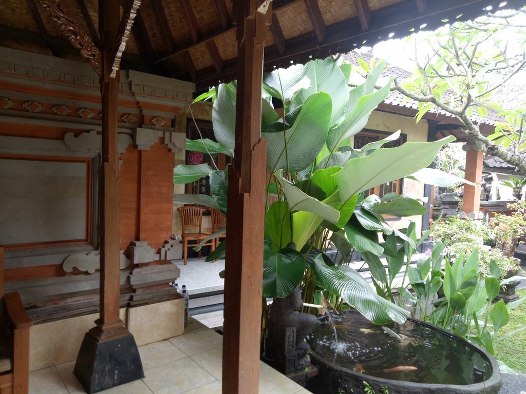 Suryadina Guest House Ubud Eksteriør billede